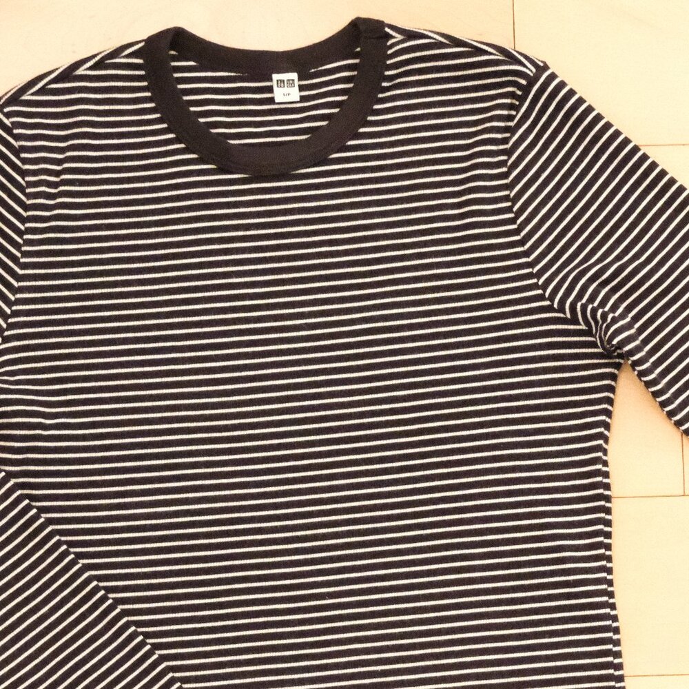 UNIQLO Black & White Striped Long Sleeve Top – Size S